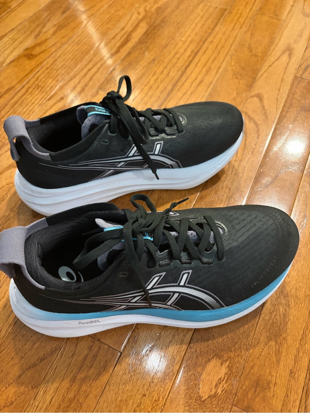 ASICS Women’s Gel Nimbus 27, Size 9  Wide- Black/Dusk Violet